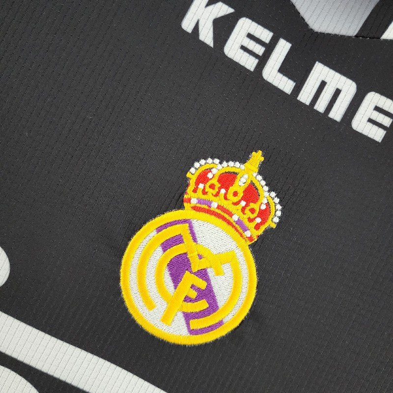 Retro Real Madrid 97/98 Third away - Image 3