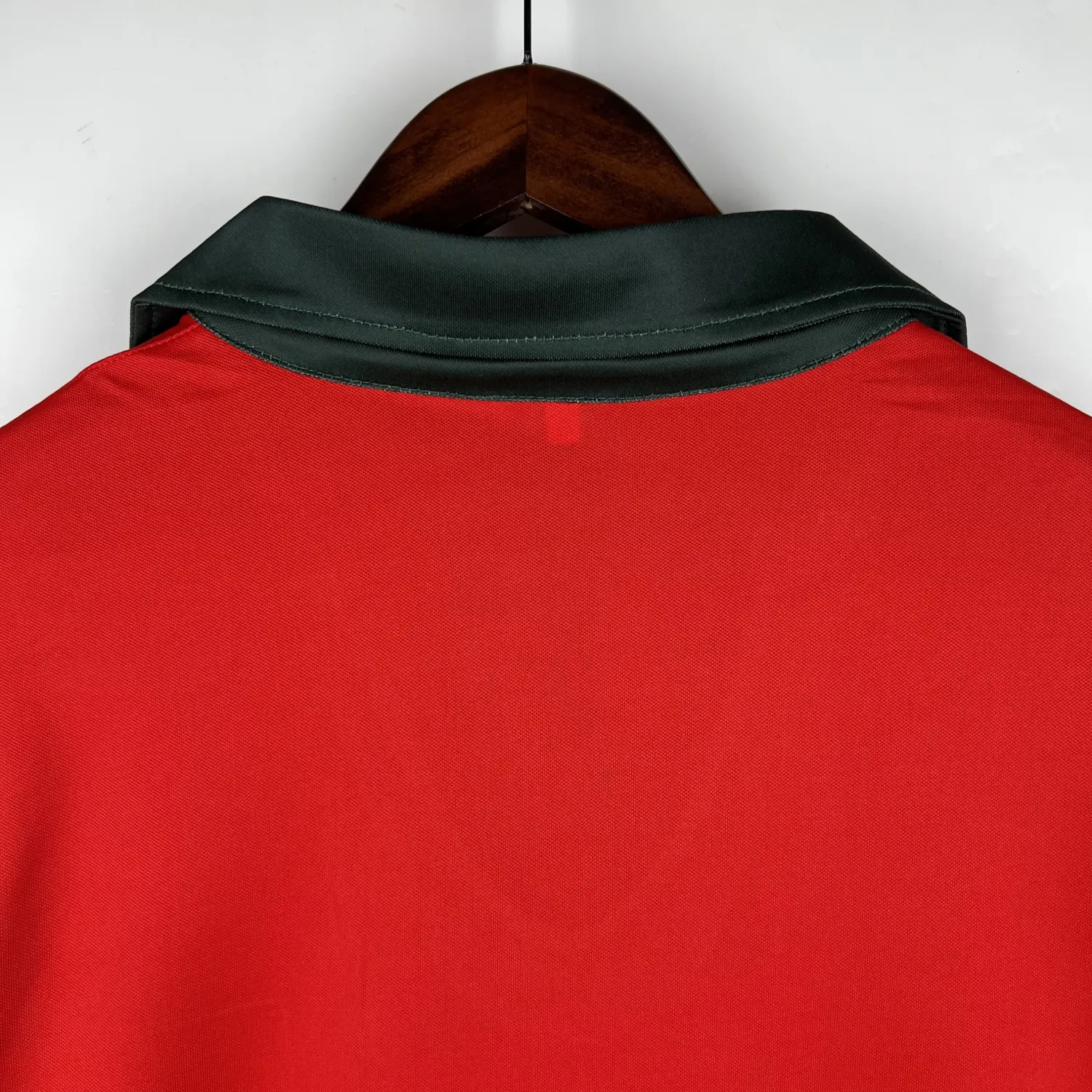 1972 Portugal Home Retro Jersey - Image 4