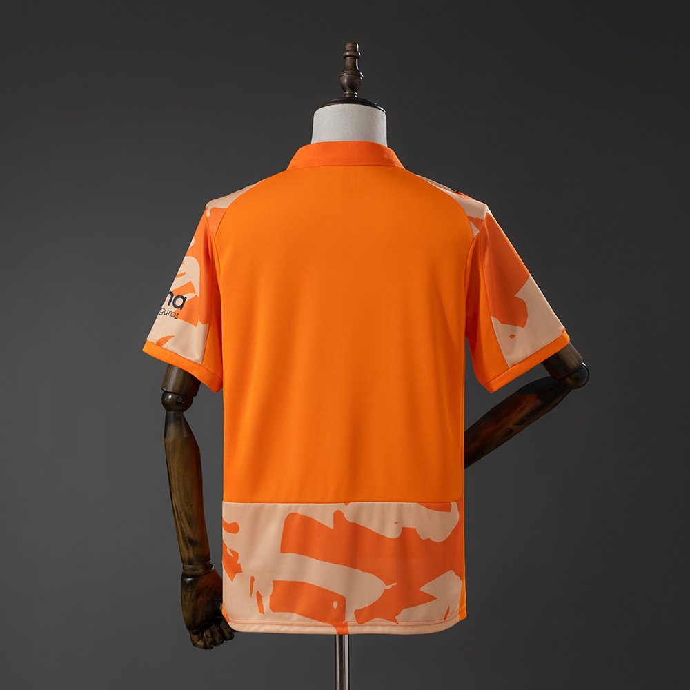 Valencia - 25/26 - Retro Style Jersey - Image 2