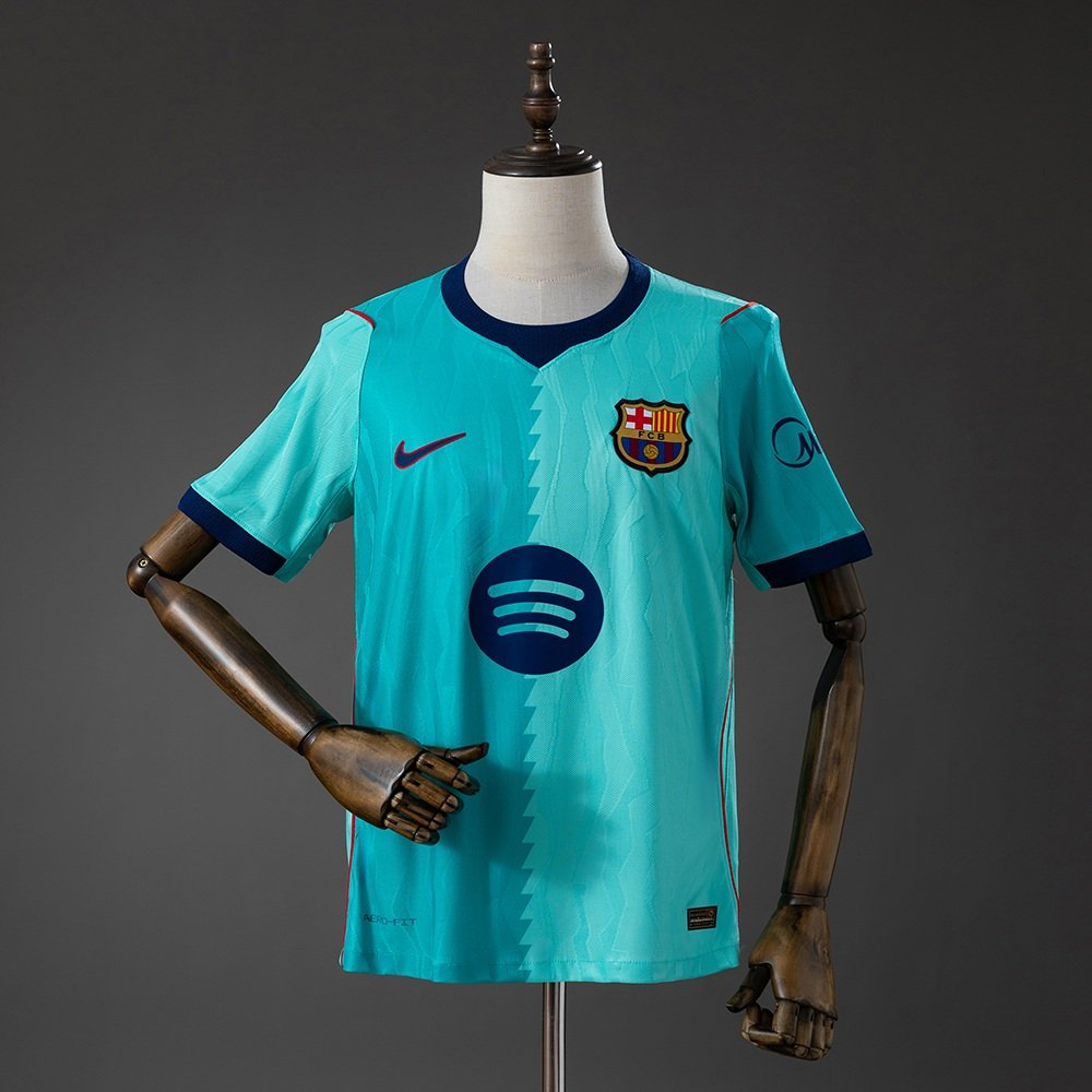 Barcelona - 26/27 - Third Away