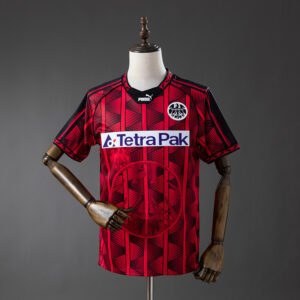 Frankfurt - 95/96 - Home - Retro Jersey