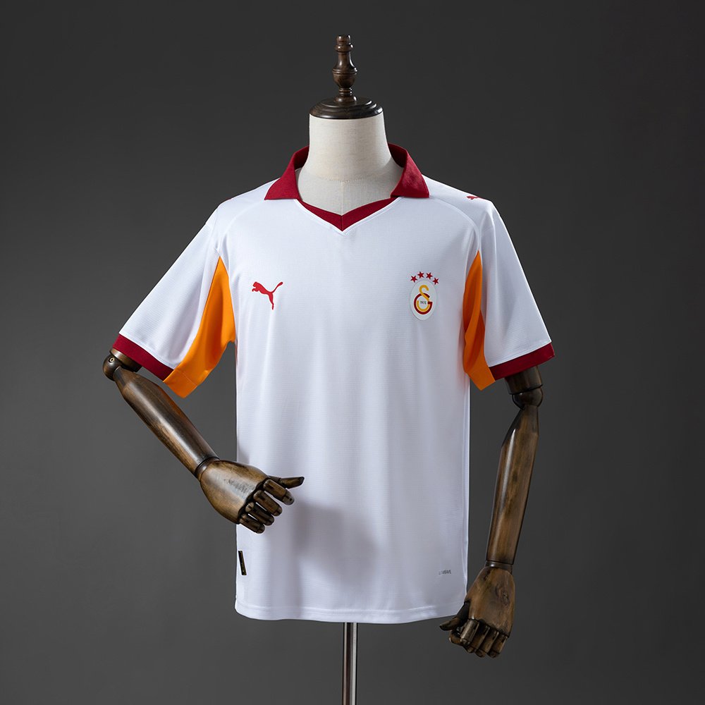 Galatasaray - 25/26 - Away