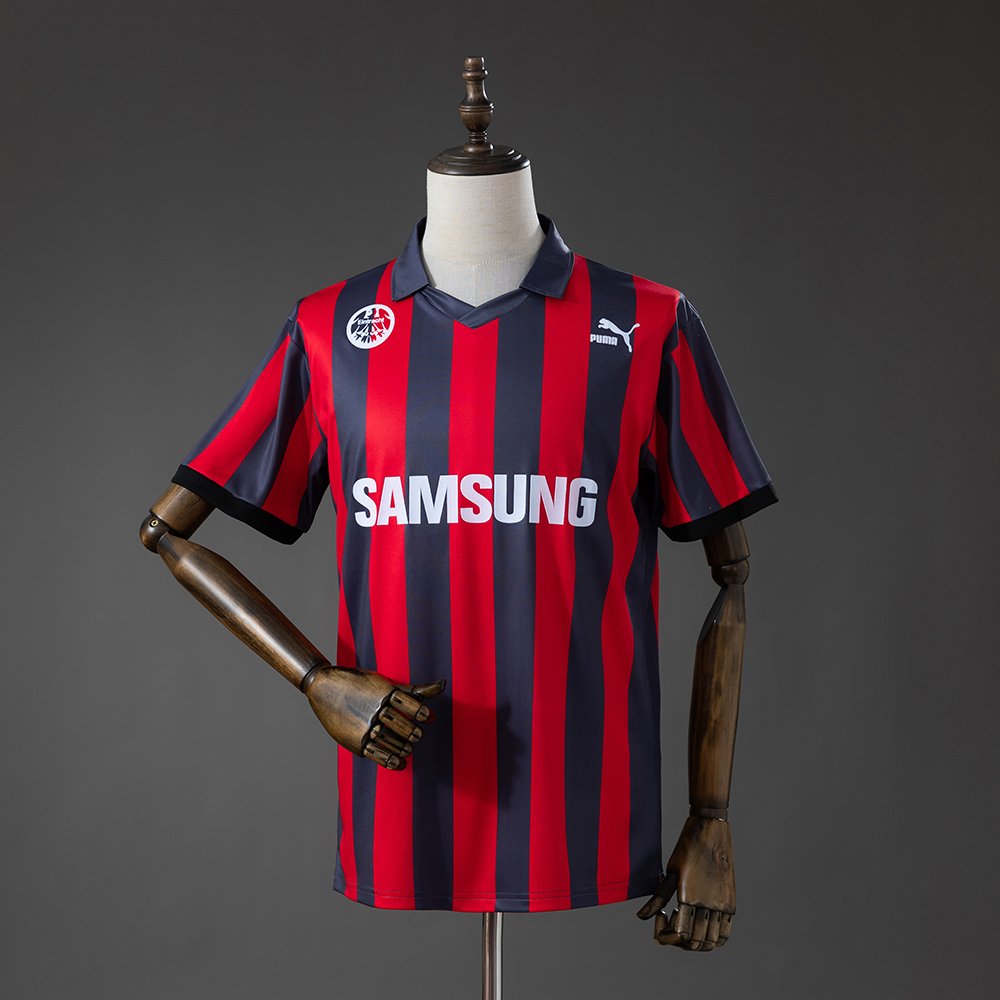 Frankfurt - 91/92 - Home - Retro Jersey