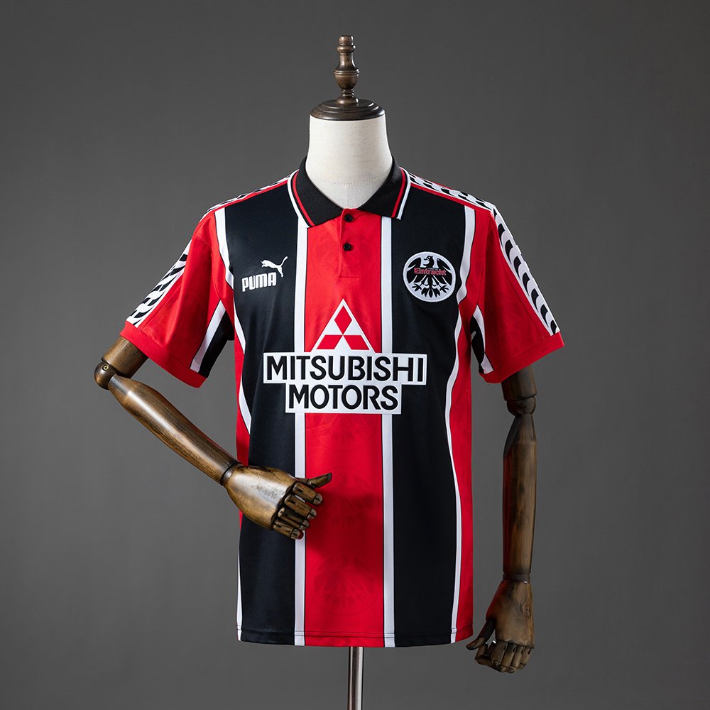 Frankfurt - 96/97 - Home - Retro Jersey