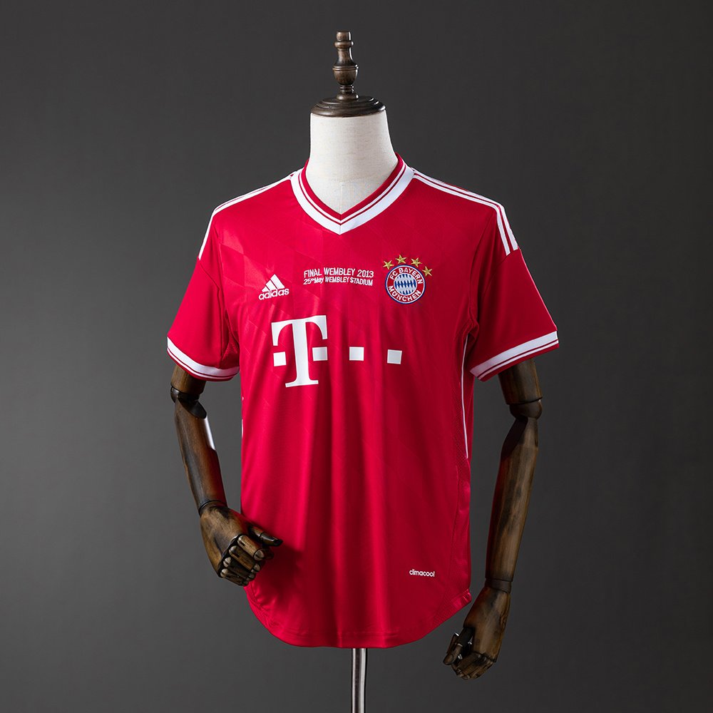 Bayern Munich - 13/14 - Home - Retro Jersey