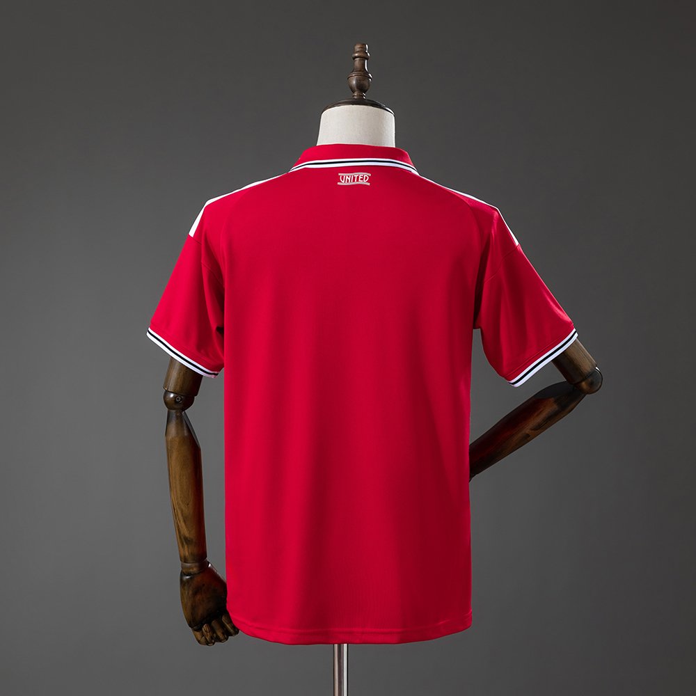 Manchester United - 26/27 - Home - Image 2