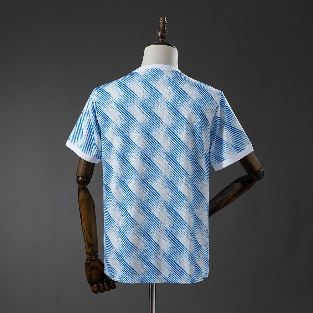 Manchester United - 21/22 - Away - Image 2