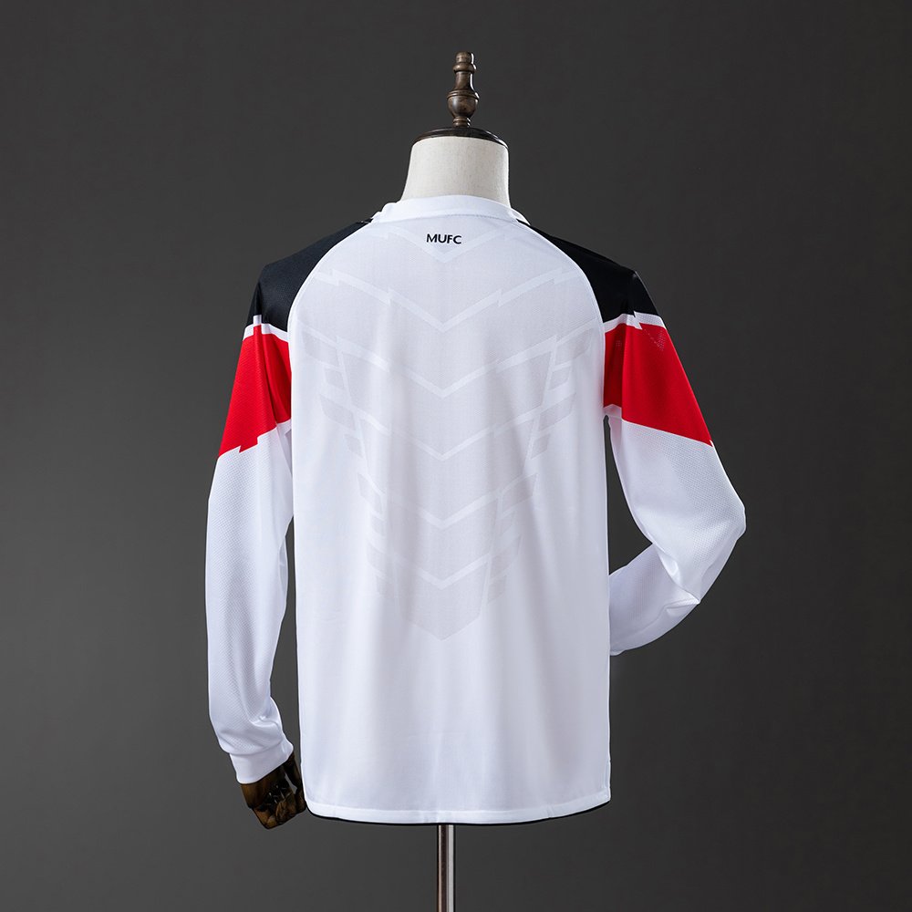 Manchester United - 10/11 - Away - Long Sleeve - Retro Jersey - Image 2