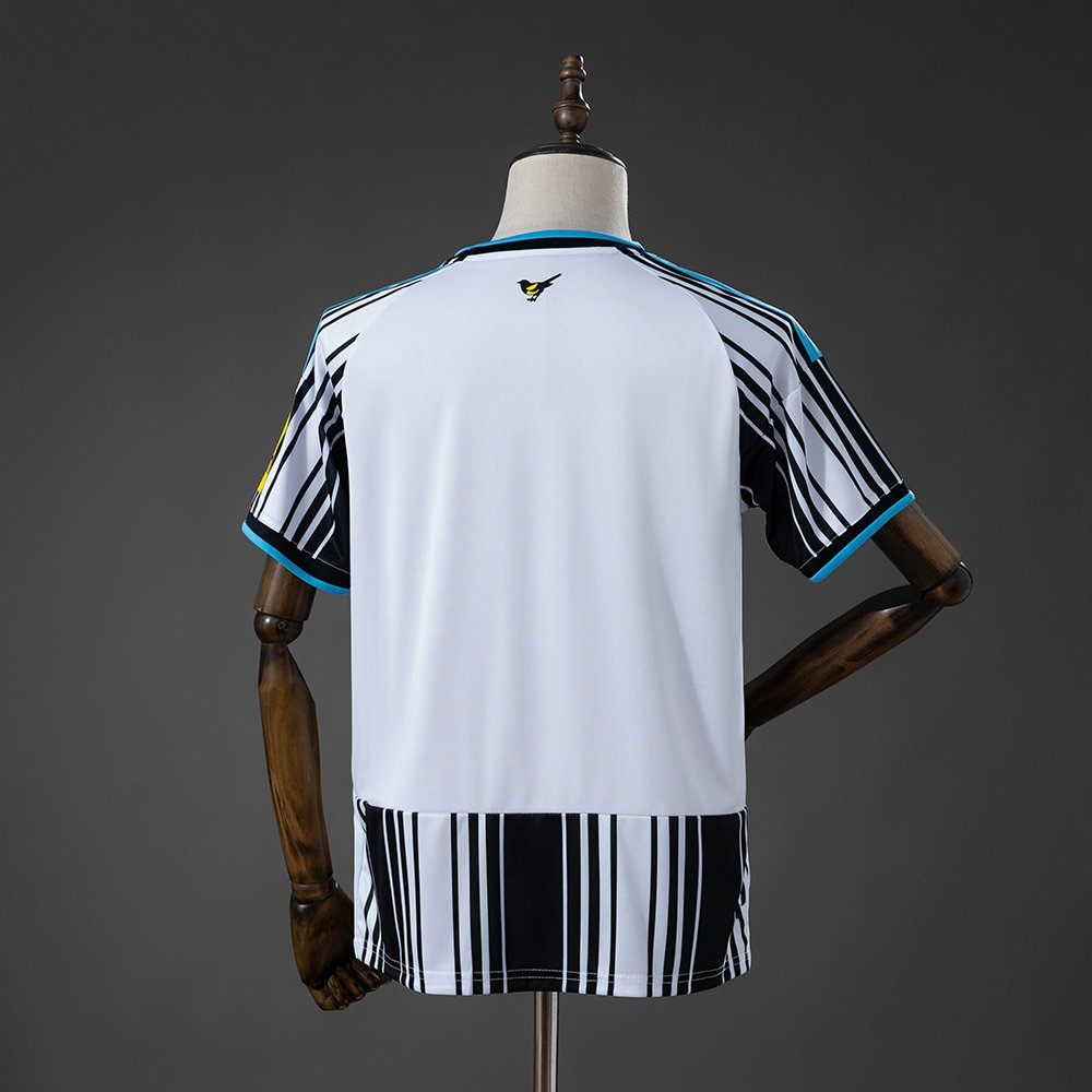 Newcastle United - 26/27 - Home - Image 2